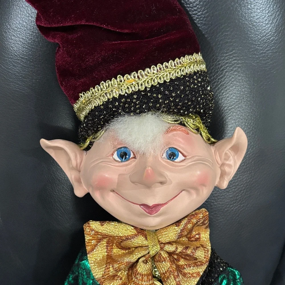Robert Stanley Festive Posable Christmas Elf Doll with Velvet Outfit 23” - Picture 3 of 16